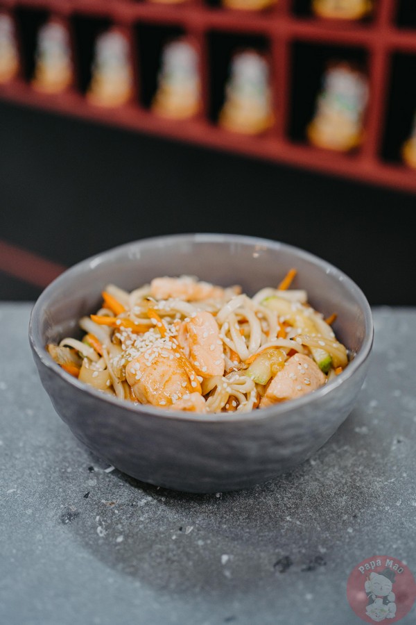 WOK с лососем